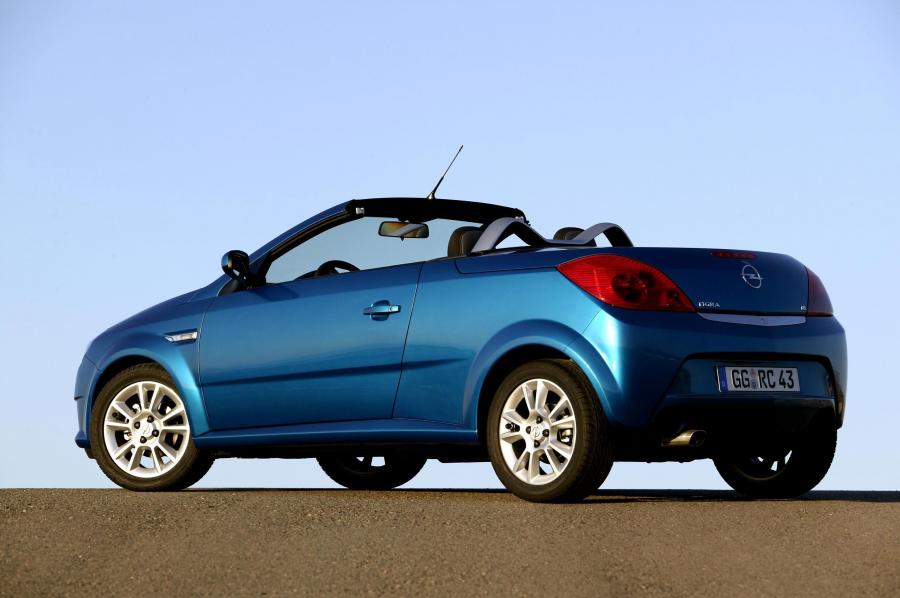  Opel Tigra Twin Top 2004 года  (фото 90 из 142)